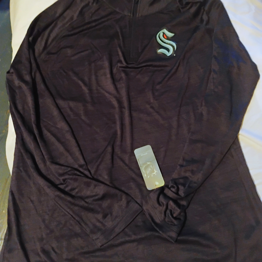 Navy Pullover with Mint Logo